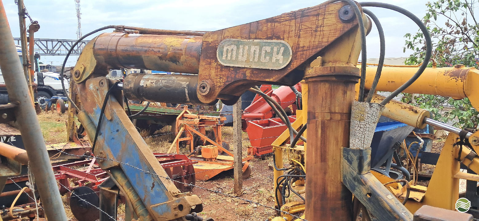 GUINDASTE MUNCK M-650 Sumaré Máquinas e Veículos SUMARE SÃO PAULO SP